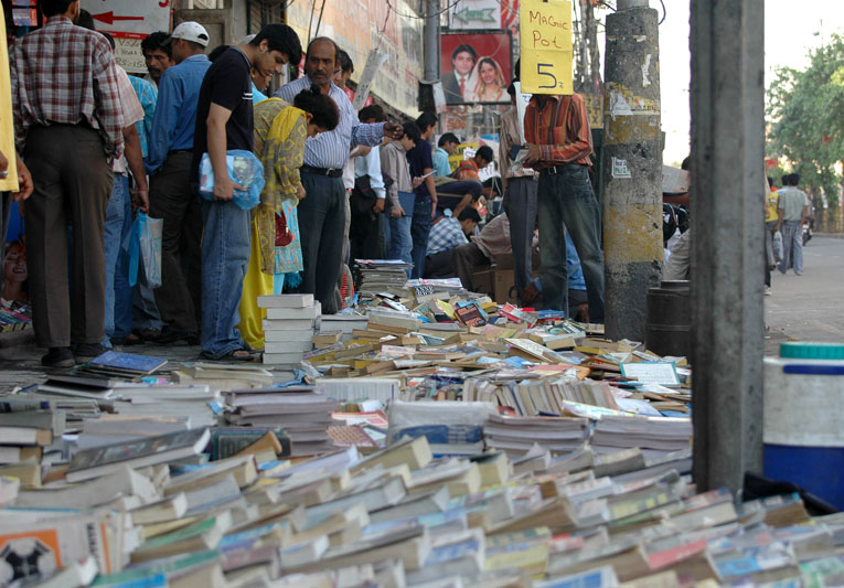 Sunday Book Market in Daryaganj