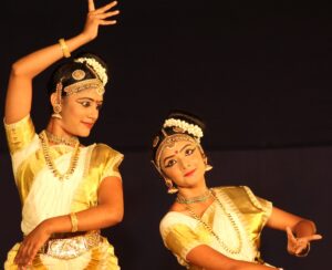 Natanakaisiki-Sandra-Pisharody-and-Parvathy-Sreevallbhan.jpg