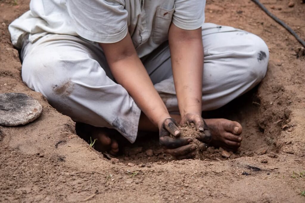 Digging Across Borders: The Prolonged Sigh 1 dig